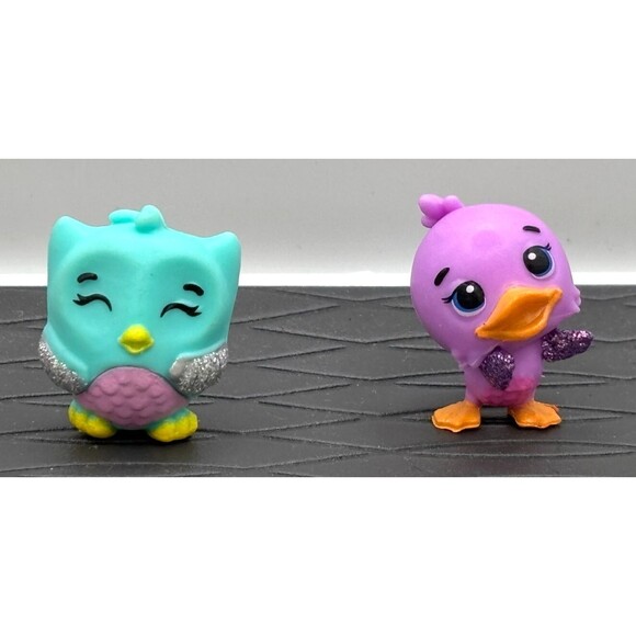 Hatchimals CollEGGtibles Lot Of 24 Assorted Figures in Blue Egg Cartons No Dups - Picture 15 of 16